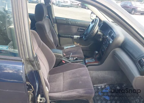 2003 Subaru Legacy L/L W/Special Edition Package из США, поврежденный, VIN 4S3BE635737205962